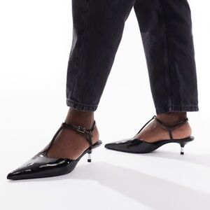 Stradivarius | T Bar Kitten Heels in Black